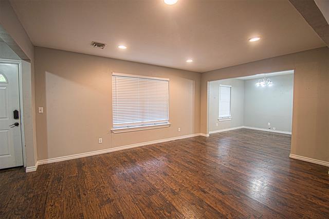 Building Photo - 2632 Brookview Dr