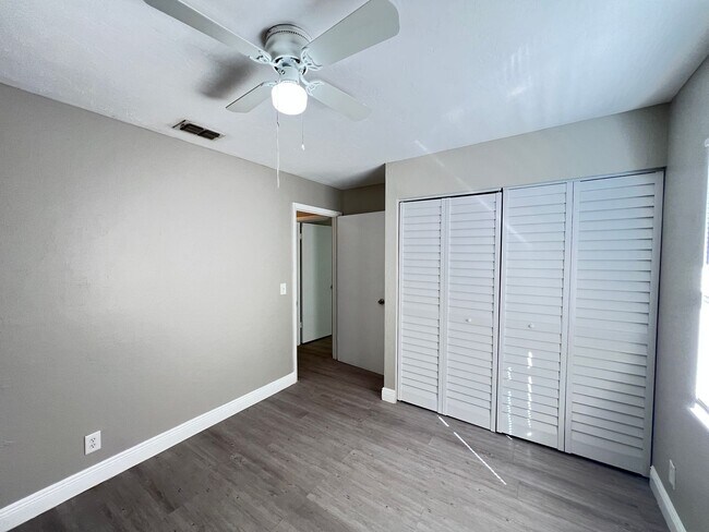 Foto del edificio - Charming Renovated 2-Bedroom Home in Ocala – Lawn Care Included!