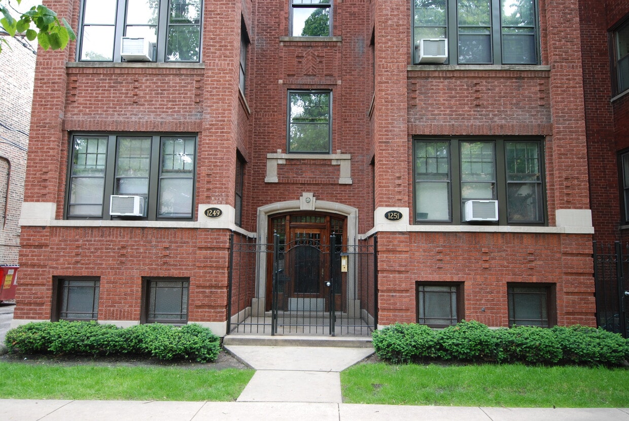 1251 W Thorndale Ave Unit 2 W, Chicago, IL 60660 Apartments in