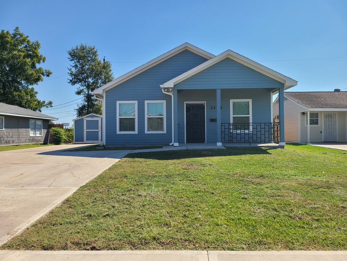 Primary Photo - 3151 Roe Dr