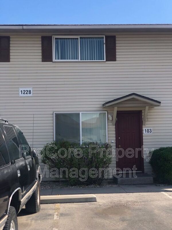 Primary Photo - 1228 S Juniper St