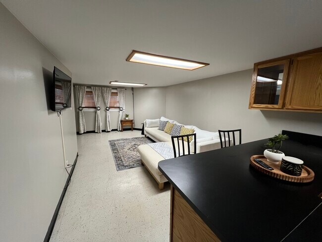 Foto del edificio - 4818 N Moody Ave