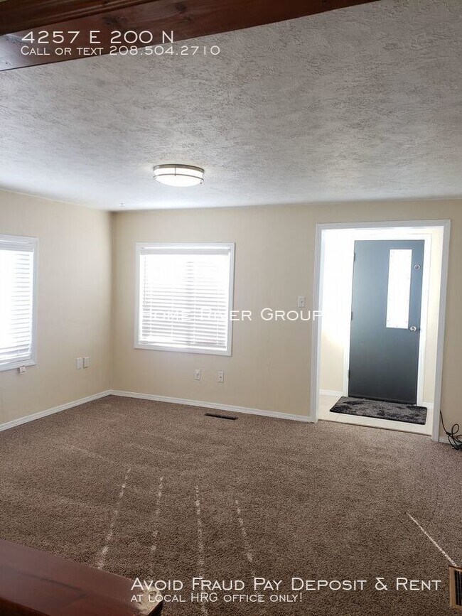 Building Photo - 2 bedroom home in Rigby by HomeRiver Group