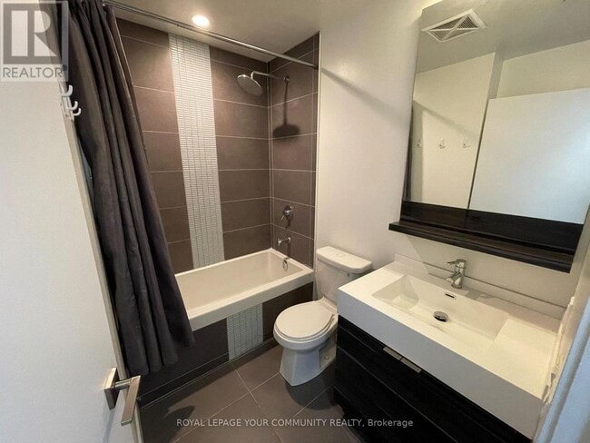 Building Photo - 28 Avondale Ave