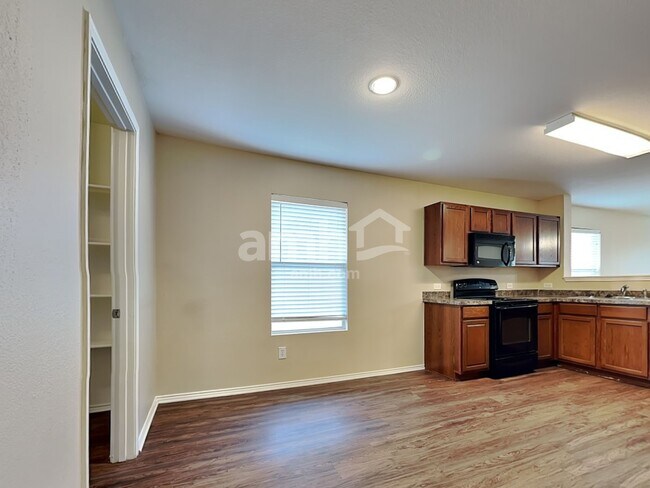 Foto del edificio - 4008 Freedom St