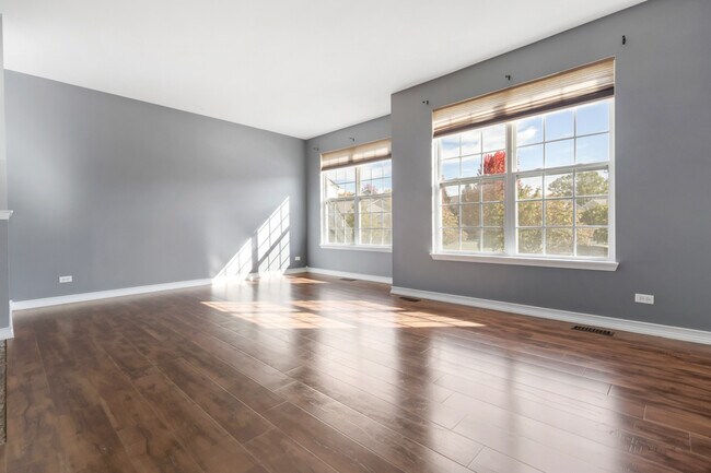 Foto del edificio - 2260 Hudson Cir