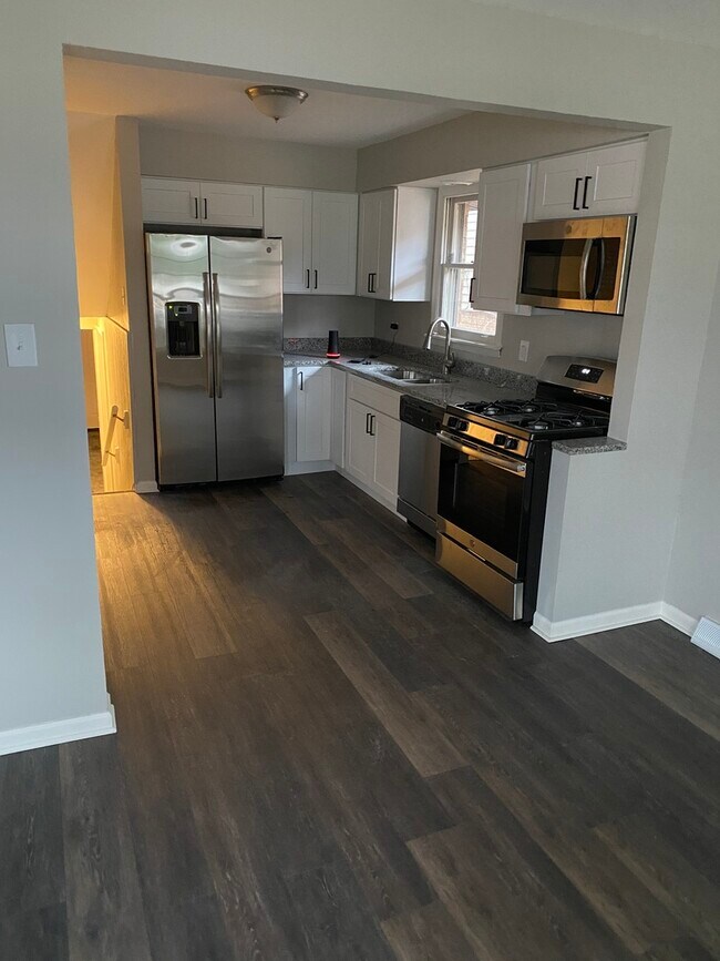 Foto del edificio - 14504 Murray Ave