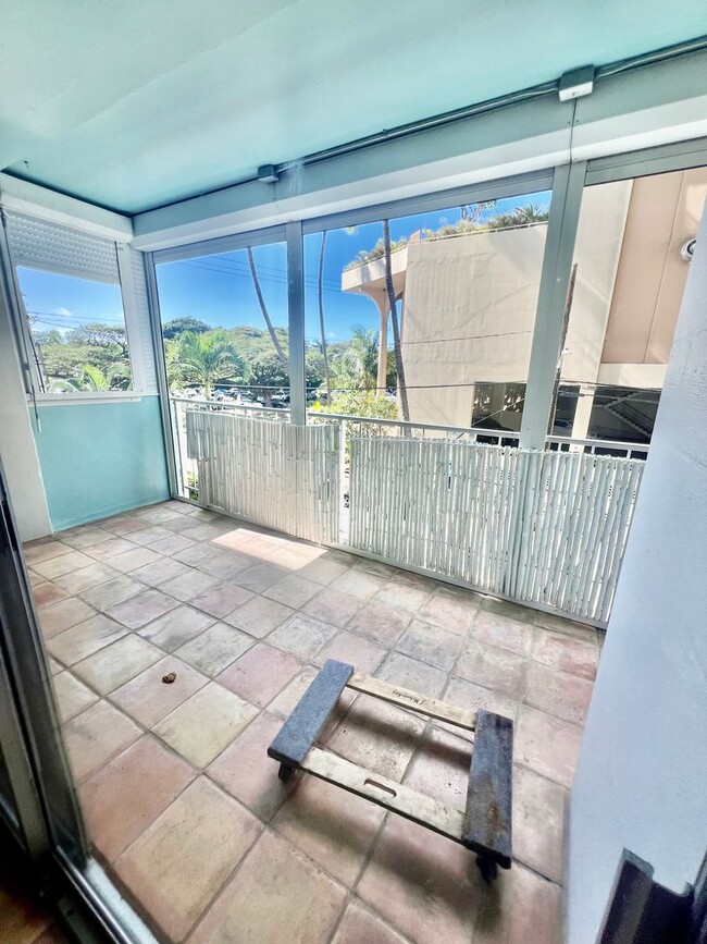 Foto del edificio - 2 Bedroom, 2 Bath Near to Waikiki Beach Sp...