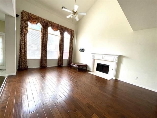 Foto del edificio - 4518 Oak Shores Dr