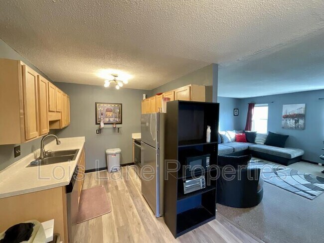 Building Photo - 21 Rivers Point Row