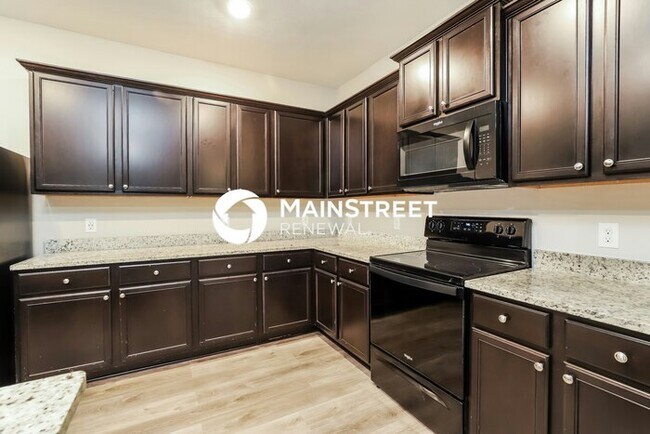 Foto del edificio - 5 Bedroom Pet-Friendly Home in NEW BRAUNFE...