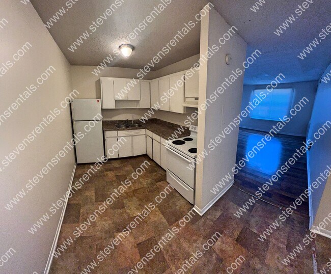 Building Photo - 441 Harding Pl