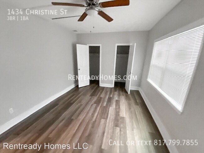 Foto del edificio - 3 br, 2 bath House - 1434 Christine St