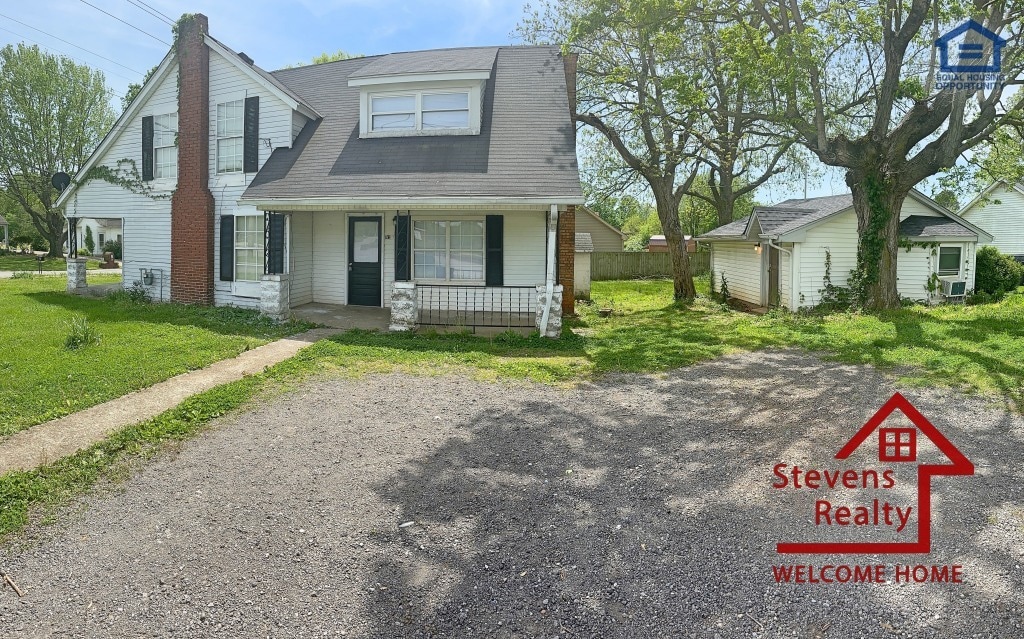 Primary Photo - 142 N Russell St