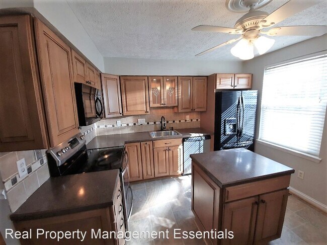 Building Photo - 3 br, 3.5 bath House - 8609 Spruce Run Court