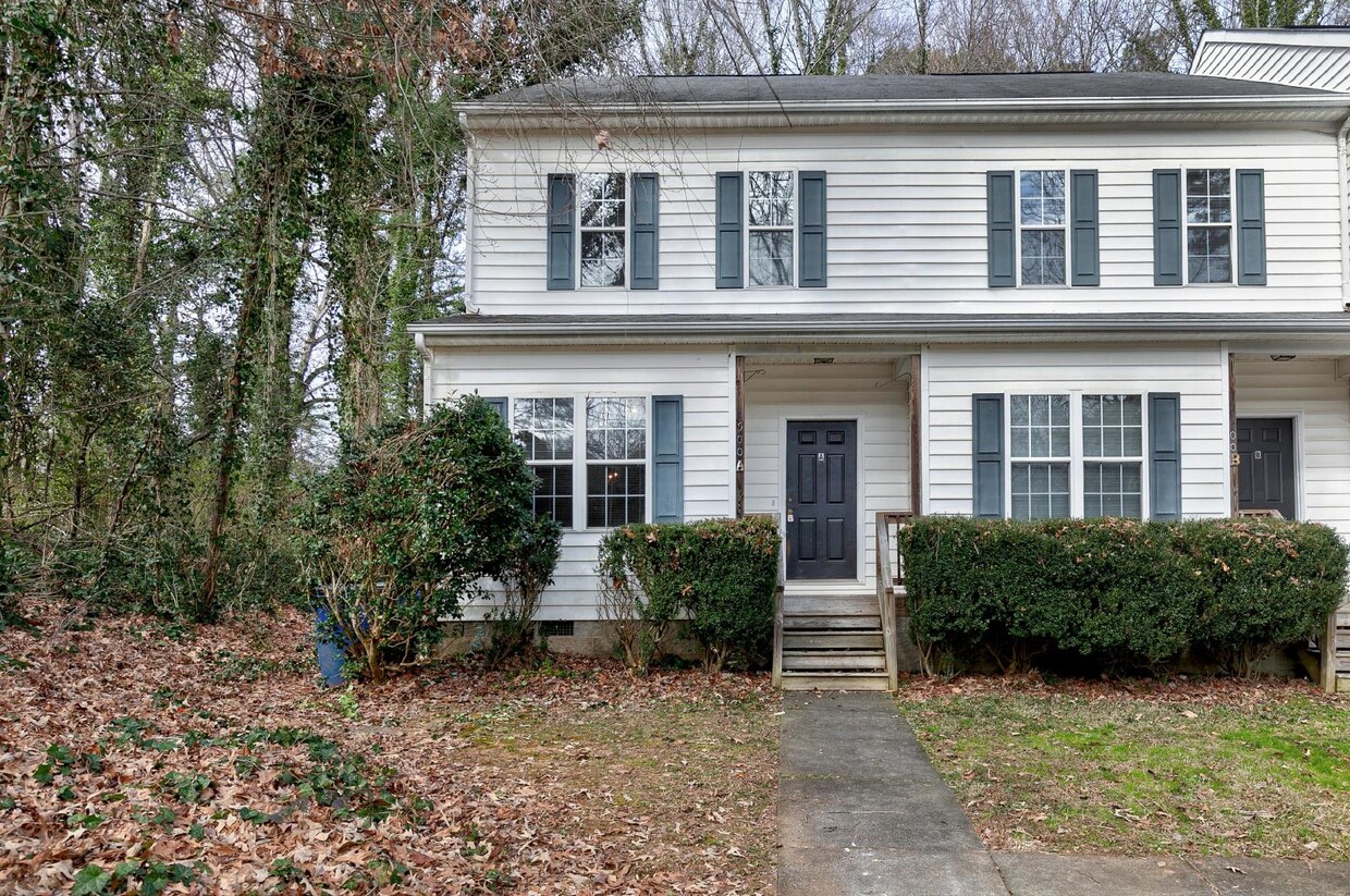Primary Photo - 1500 Mary Frances Pl