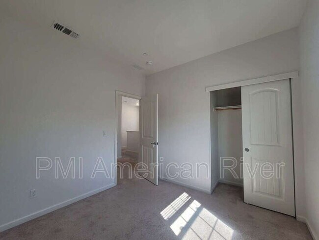 Foto del edificio - 3805 Amelia Rose Way