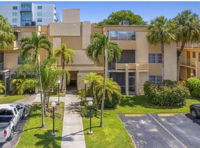 Building Photo - 9175 SW 77th Ave