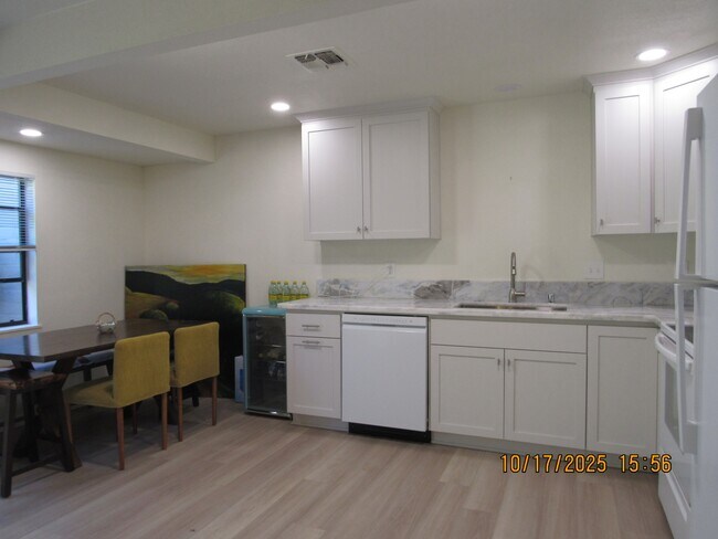 Foto del edificio - 7083-7083 Murieta Pkwy