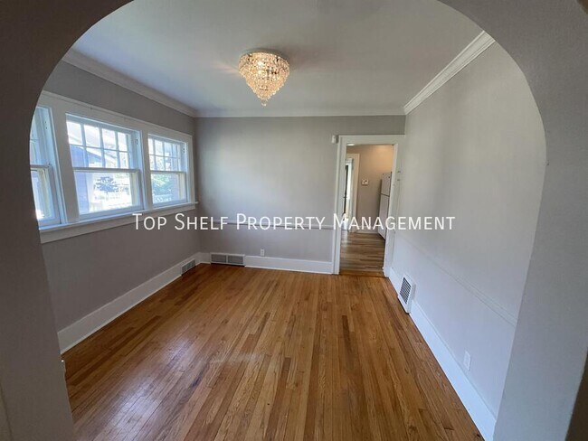Foto del edificio - 1065 42nd St