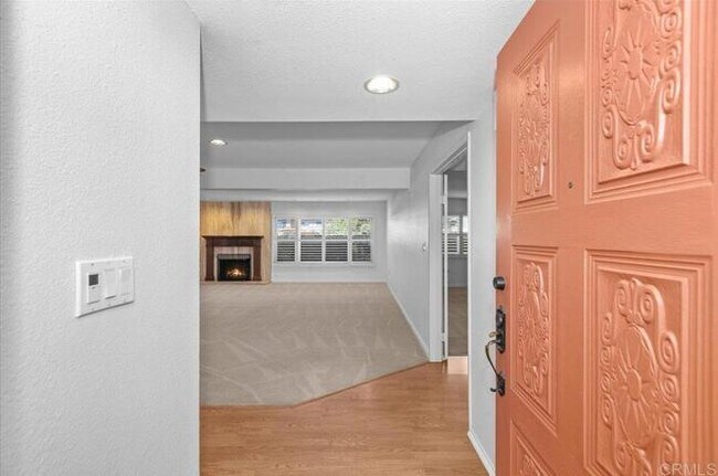Foto del edificio - Poolside Living at Its Finest – Turnkey 3BR Condo with Direct Patio Access to the Pool