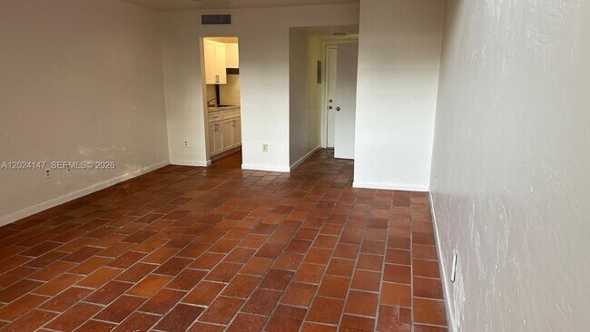 Foto del edificio - 10903 N Kendall Dr