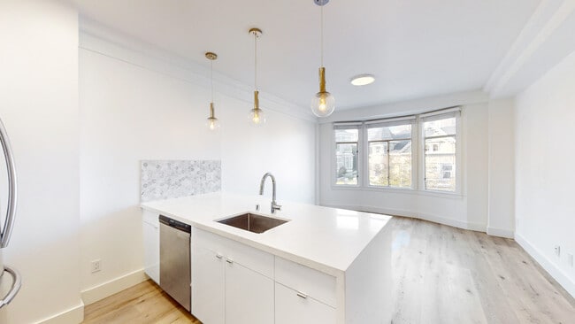 Photo - 1803 California St Apartment