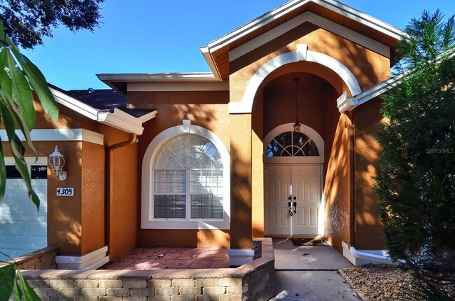 Building Photo - 4305 Round Lake Ct