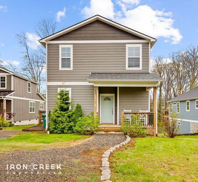 Foto del edificio - 864 Sand Hill Rd
