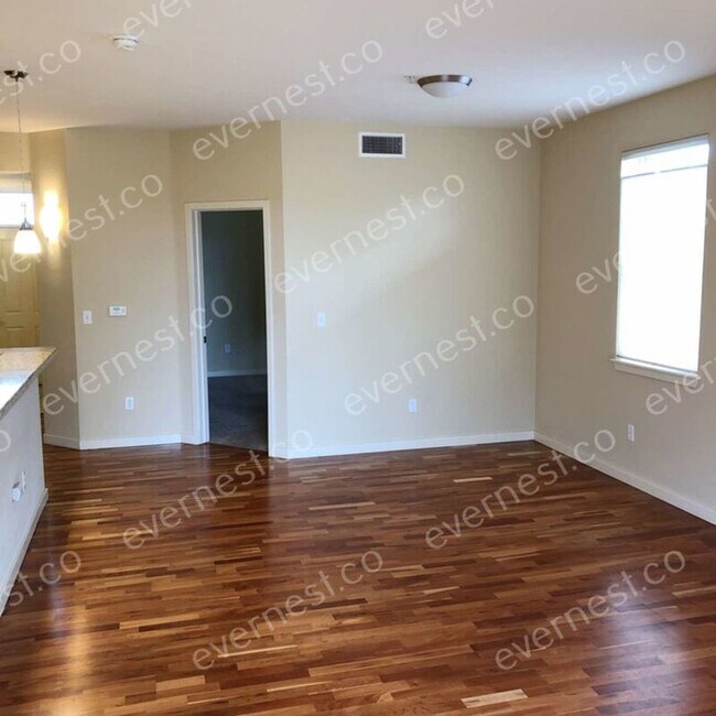 Foto del edificio - 2930 Bluff St