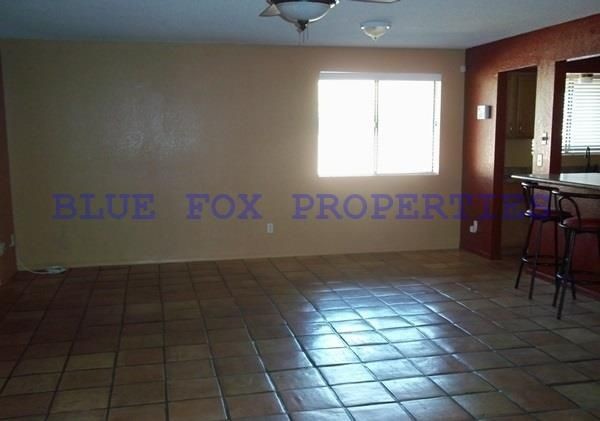 Building Photo - 3236 W Green Ridge Dr