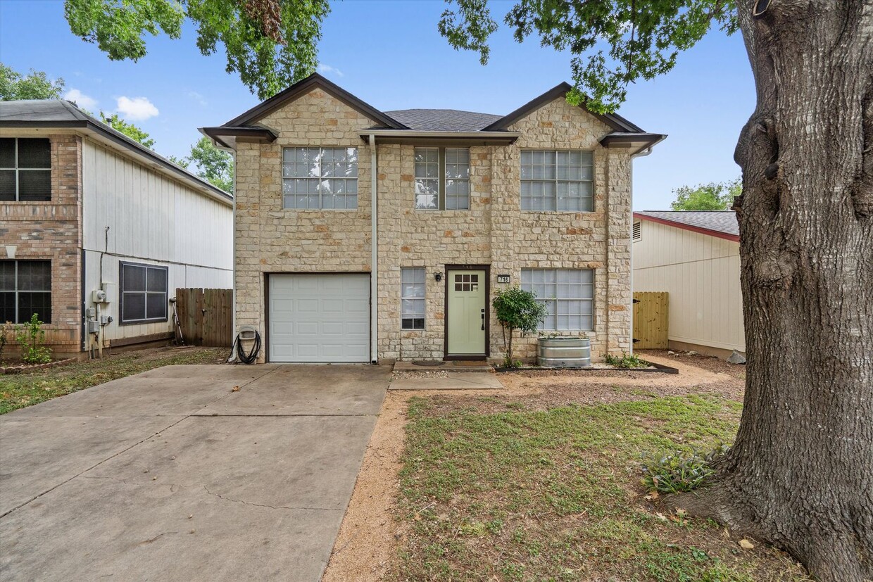 Primary Photo - 716 Maltese Cross Dr