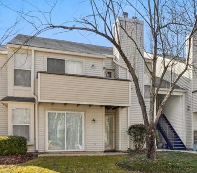 Building Photo - 11420 Little Patuxent Pky