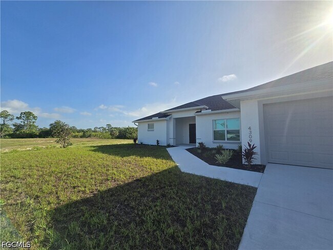 Foto del edificio - 4309 NE 20th Ct