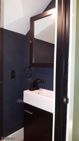 Foto del edificio - 412 Hardwick St