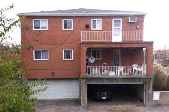 Building Photo - 3287 Ferncroft Dr