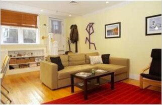 Primary Photo - 30 Anderson St