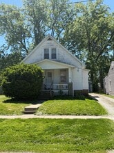 Building Photo - 2328 E Converse St