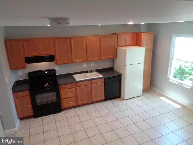 Foto del edificio - 612 Kittendale Cir