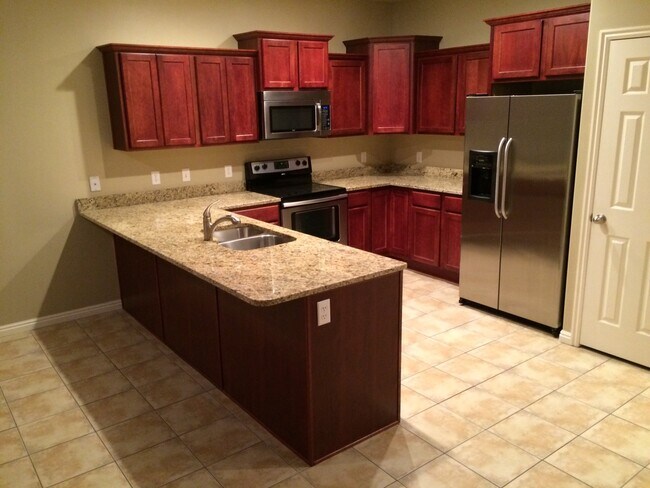Foto del edificio - 825 Jordan Oaks Ct