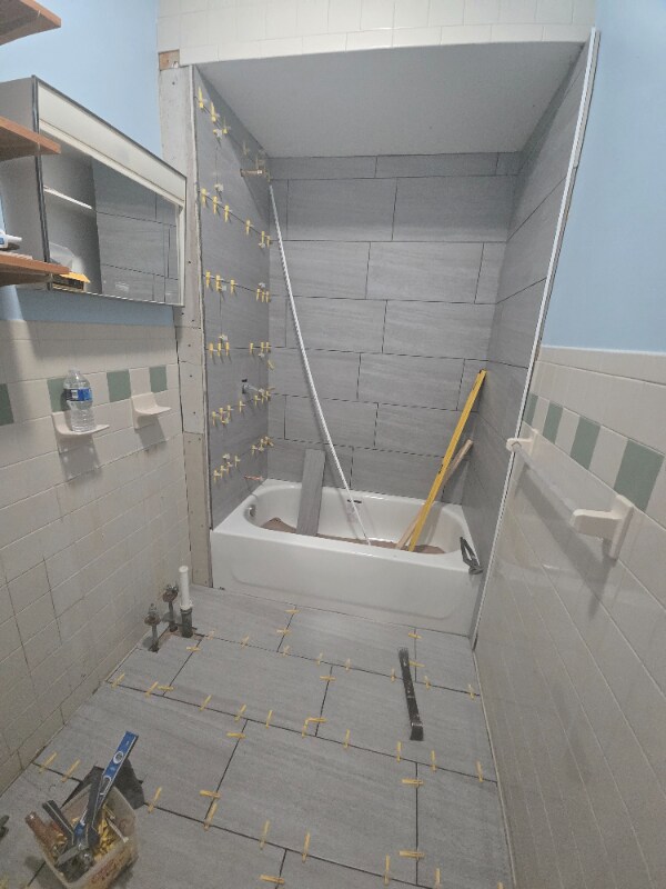 Foto del edificio - 24-26-26 Milton Ave