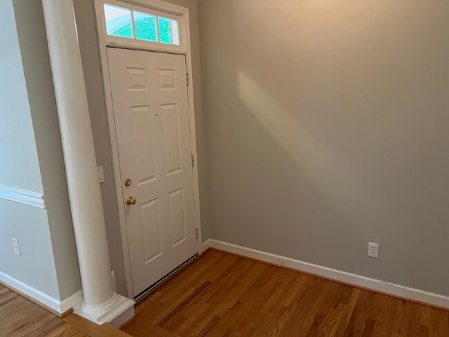 Building Photo - 1196 Brookhaven Gln NE