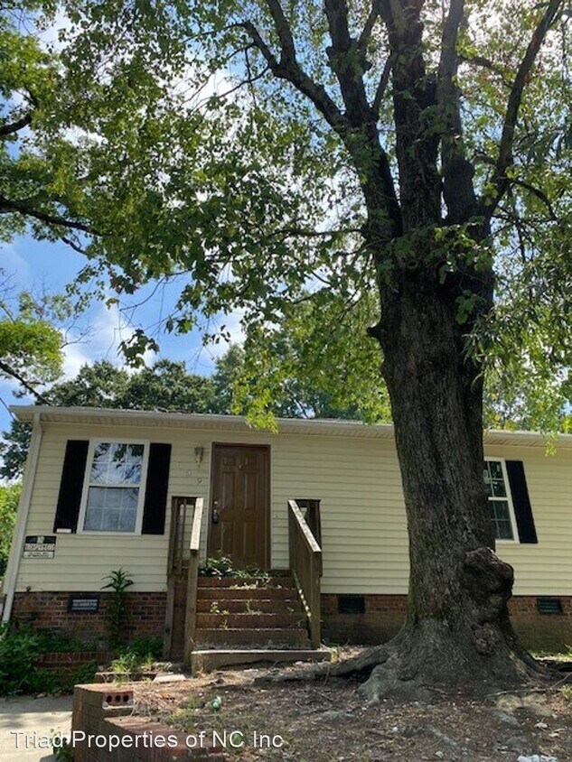 Primary Photo - 3 br, 1 bath House - 809 Woodbury St-Chodri