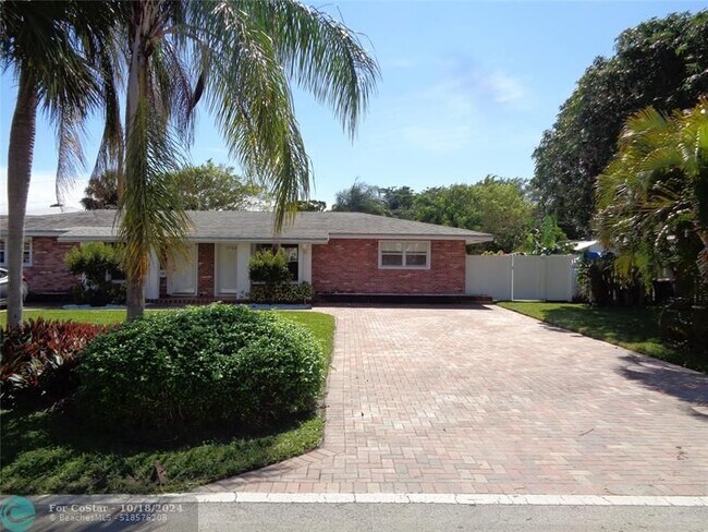 Foto del edificio - 2734 NE 28th Ct