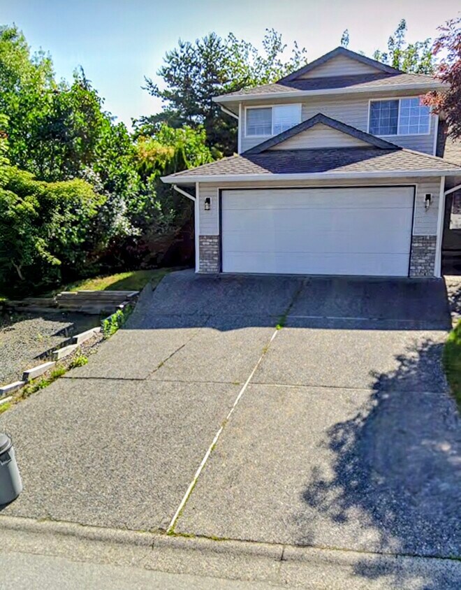 Photo principale - 5549 Highroad Cres