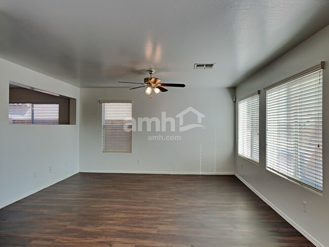 Building Photo - 1511 S 219th Ln