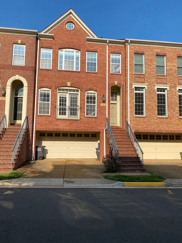 Photo - 2821 St Croix Dr (Vienna, VA)