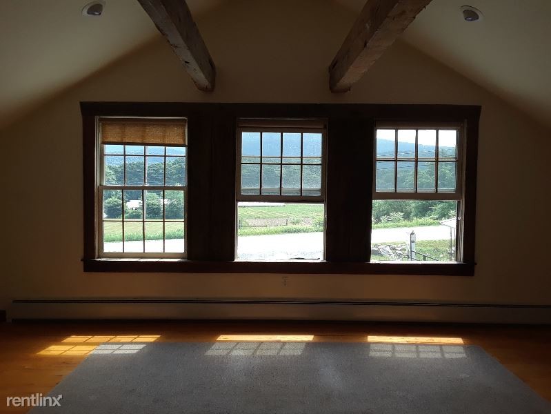 Primary Photo - 1 br, 1 bath Apartment - 4919 VT Route 7a