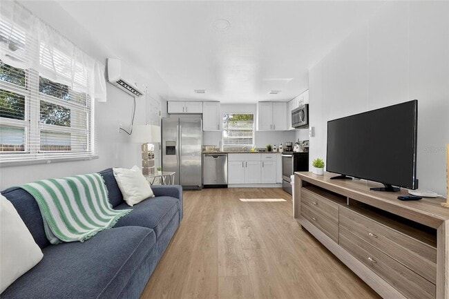 Building Photo - 4214 W Ohio Ave