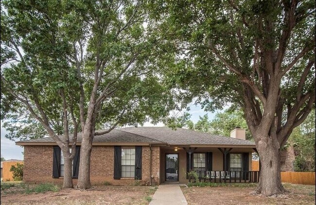 Building Photo - 6701 Deer Park Dr